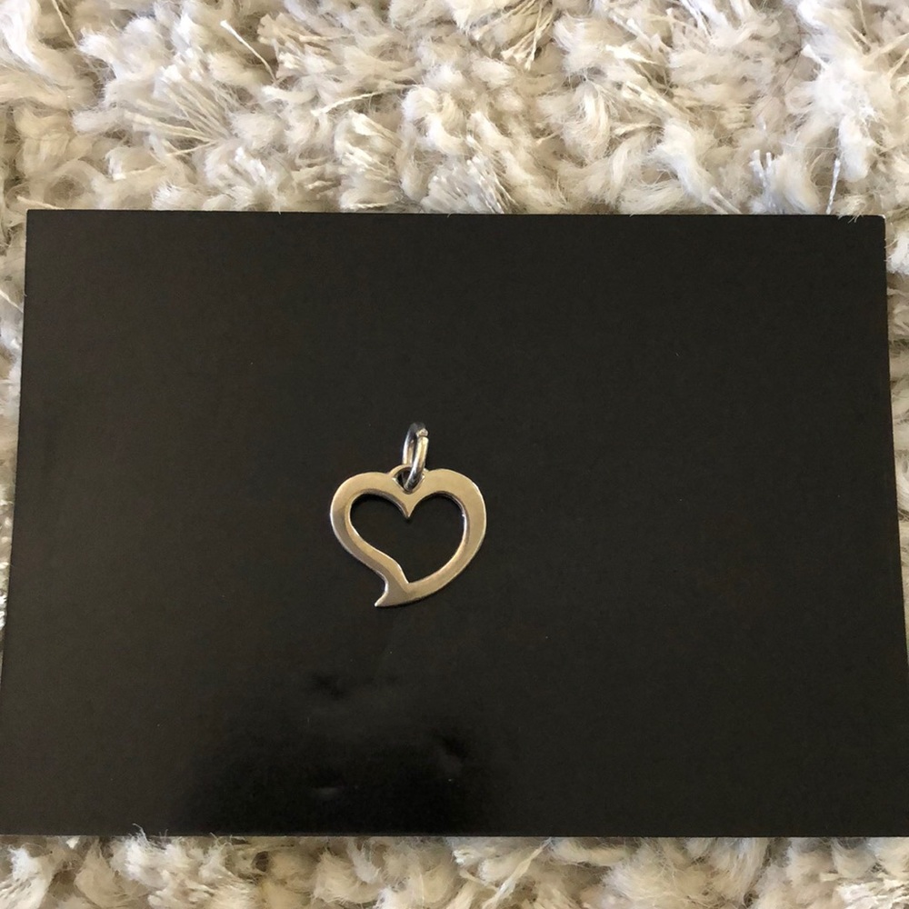 Heart pendant